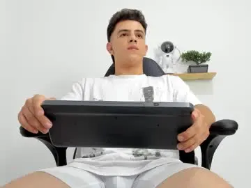 Chaturbate Watch Live Sex Cams of mikecooper_