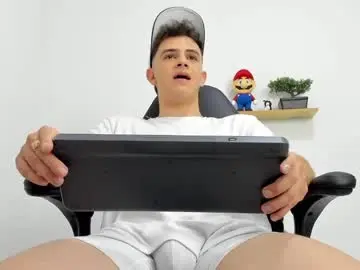 Chaturbate Watch Live Sex Cams of mikecooper_
