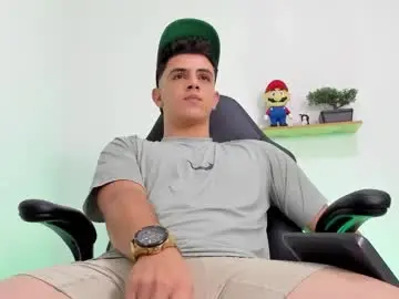 Chaturbate Watch Live Sex Cams of mikecooper_