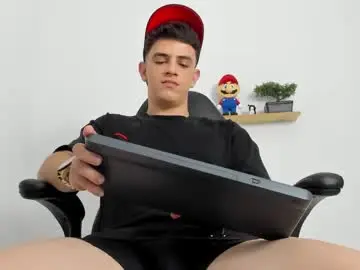 Chaturbate Nude Webcam of mikecooper_