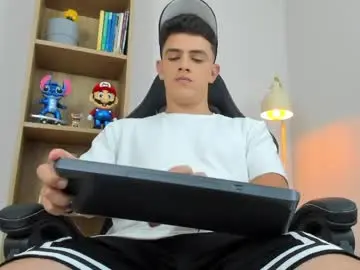 Chaturbate Watch Live Sex Cams of mikecooper_