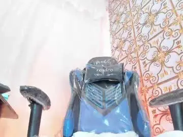 Chaturbate Live Sex of slimlatino_