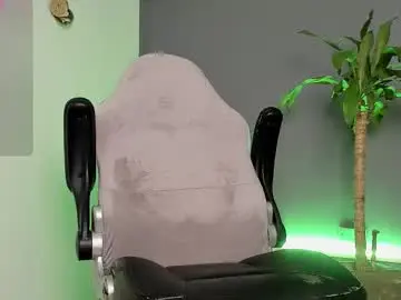 Chaturbate Watch Live Sex Cams of camilohotxx__