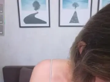 Chaturbate Live Sex Cam of iluminadangoun