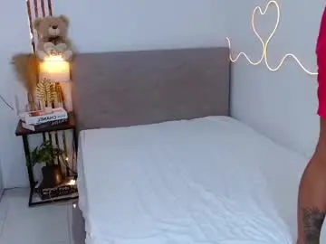Chaturbate Sex Cam of ellah_raj