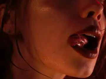 Chaturbate Live Porn of ginger_hugs