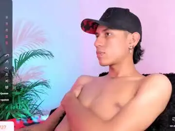 Chaturbate Live Sex Cam of keiner_smith