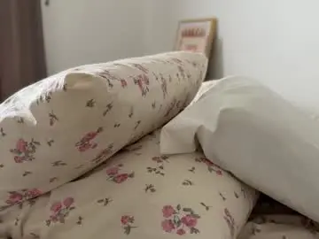 Chaturbate Free Porn Cam of summer_sunshine_