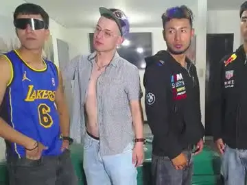Chaturbate Free Porn Cam of benz_boys