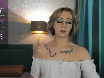 Chaturbate Live Sex Cam of silverfoxxxxy