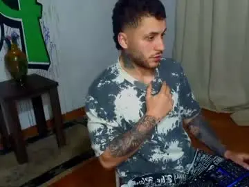 Chaturbate Nude Webcam of tomdavisxl