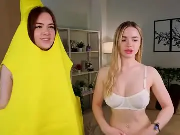 Chaturbate Adult Video Chat of cloverfarewell