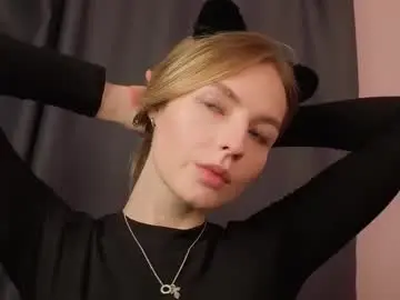 Chaturbate Sex Cam of gwenkevwitch