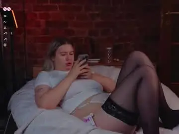 Chaturbate Best live sex cam show of soulmeinme