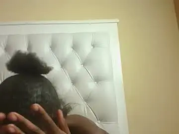 Chaturbate Best live sex cam show of hot_pussy_ebony