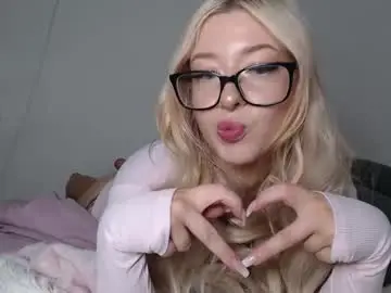 Chaturbate Free Live Porn of maddysumersxx