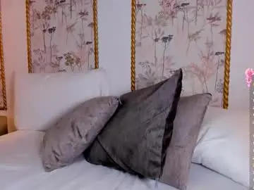 Chaturbate Live Sex Cam of sara_castro24