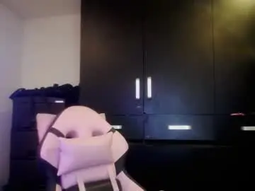 Chaturbate Free Live Porn of holly_rose69