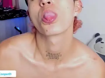 Chaturbate Adult Webcam of maiky_cooper01