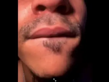 Chaturbate Live Sex Cam of y0ungman_who_loveswork