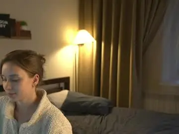 Chaturbate Adult Video Chat of 2girls_1dream