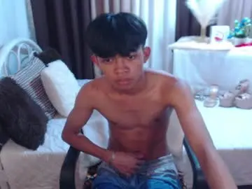 Chaturbate Watch Live Sex Cams of bigcock_kerbzz