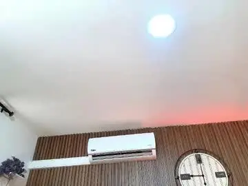 Chaturbate Live Sex Cam of canelasquirtxxx