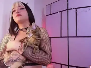 Chaturbate Watch Live Sex Cams of black_cryystal