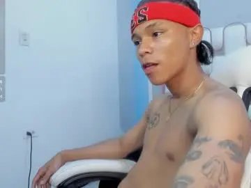 Chaturbate Live Sex of andykings_1