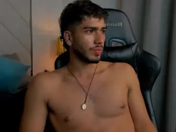 Chaturbate Best live sex cam show of francobanderas1