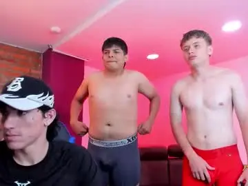 Chaturbate Best live sex cam show of handsomeboys19