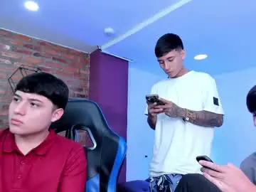 Chaturbate Free Porn Cam of handsomeboys19