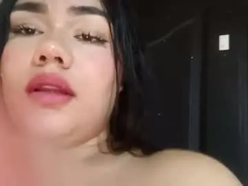 Chaturbate Live Sex Cam of nikki_gray