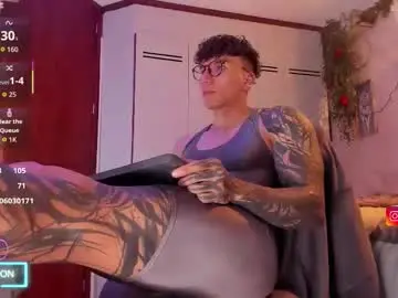 Chaturbate Best live sex cam show of thomas_fuckboy