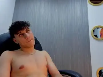 Chaturbate Sex Cam of alexbbooy