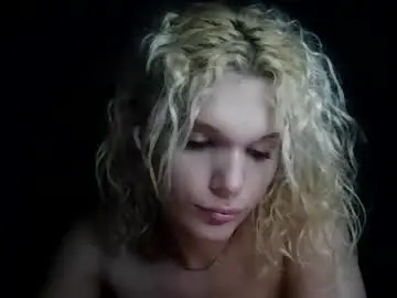 Chaturbate Live Sex Cam of annamarrie777