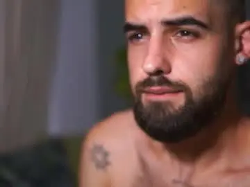 Chaturbate Live Sex Cam of hairyrobxxx