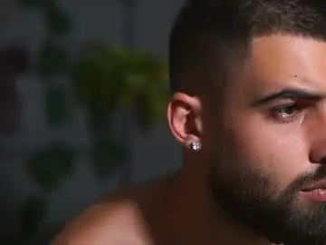 Chaturbate Sex Chat of hairyrobxxx