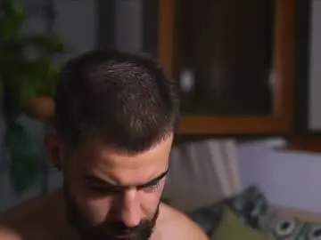 Chaturbate Free Live Porn of hairyrobxxx