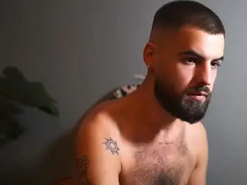 Chaturbate Free Porn Cam of hairyrobxxx