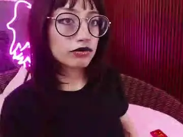 Chaturbate Live Sex Cam of sweet_roxanee