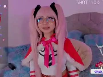 Chaturbate Watch Live Sex Cams of arya_line