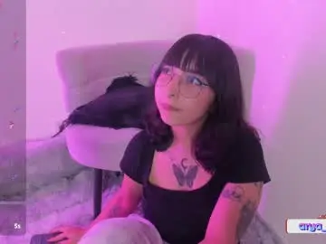 Chaturbate Adult Video Chat of arya_line