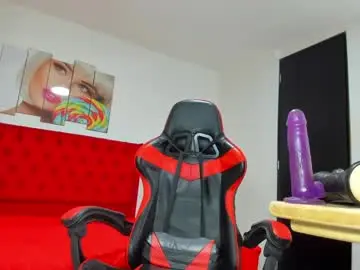 Chaturbate Live Sex Cam of brunowalkerr