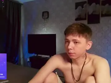 Chaturbate Live Sex Cam of emveeboy96