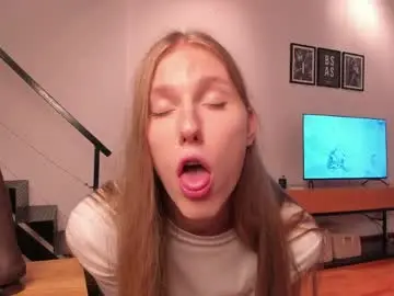 Chaturbate Sex Chat of mira_lite