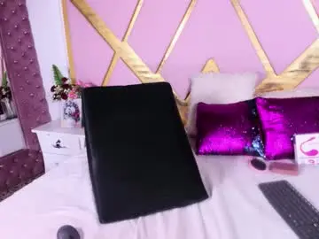 Chaturbate Best live sex cam show of shellbydior