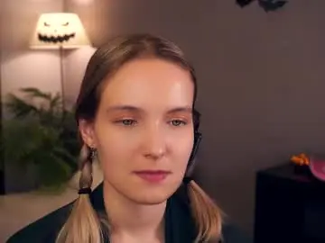 Chaturbate Watch Live Sex Cams of tashinapetitto