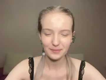 Chaturbate Watch Live Sex Cams of tashinapetitto