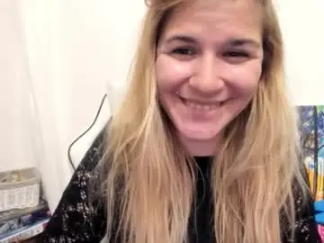 Chaturbate Free Live Porn of artsyandcraftsy_